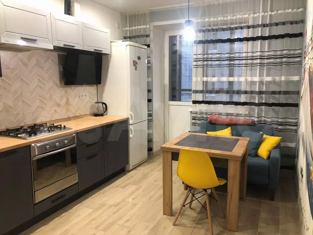 1-к. квартира, 43 м, 6/8 эт. - Фото 1