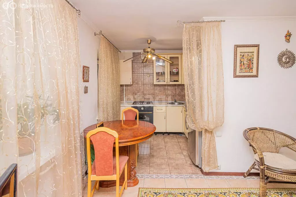 2-комнатная квартира: Тюмень, Профсоюзная улица, 5 (54.6 м) - Фото 2