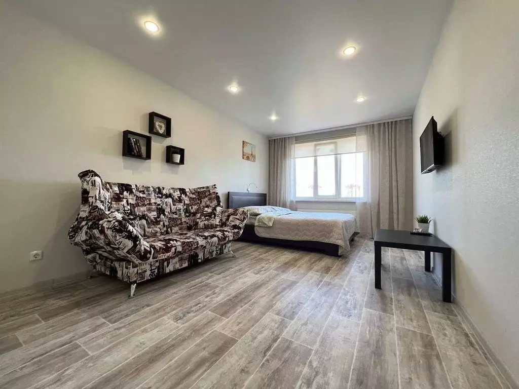 1-к кв. Самарская область, Тольятти Ленинградская ул., 68 (38.0 м) - Фото 1