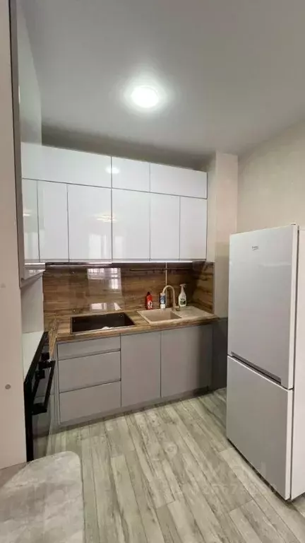 2-к кв. Татарстан, Альметьевск ул. Гафиатуллина, 60 (50.0 м) - Фото 1