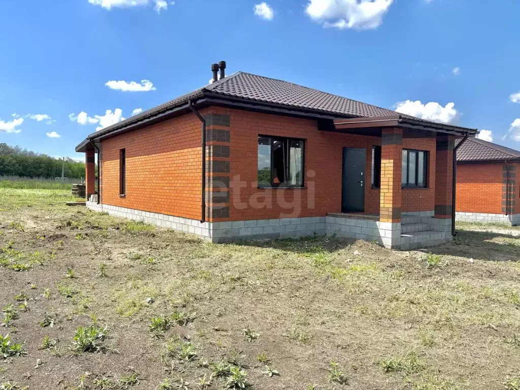 Дом в Белгородская область, Строитель Яковлевский городской округ, ул. ... - Фото 1