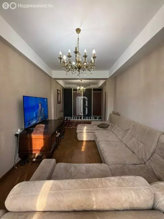 1-комнатная квартира: Махачкала, улица Вузовское Озеро, 15Б (54.4 м) - Фото 0