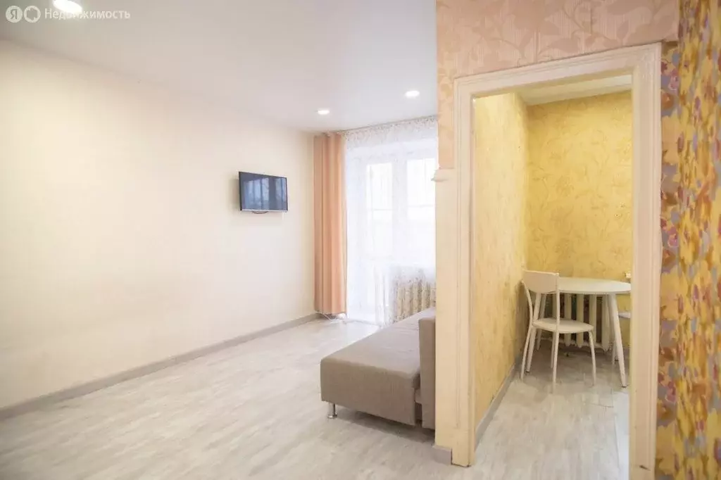 1-комнатная квартира: Хабаровск, улица Калинина, 135 (30 м) - Фото 2