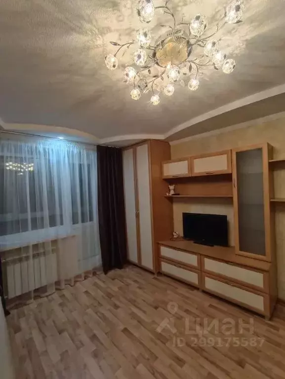 2-к кв. Чувашия, Шумерля ул. Чайковского, 13 (50.0 м) - Фото 0