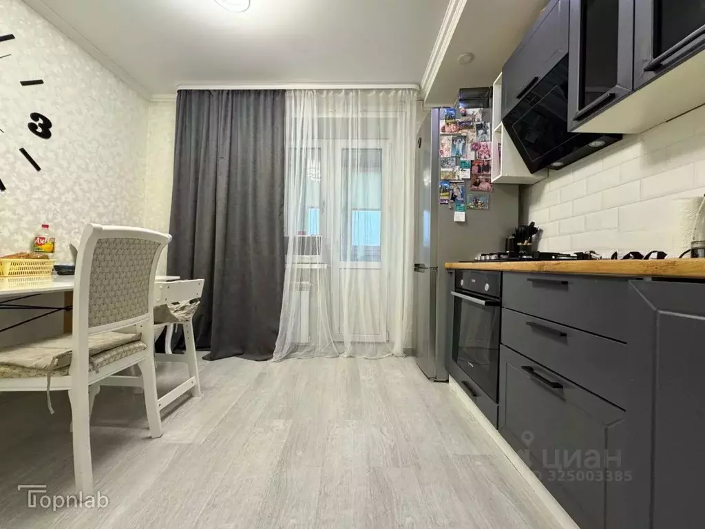 3-к кв. Астраханская область, Астрахань Каунасская ул., 49к2 (68.5 м) - Фото 1