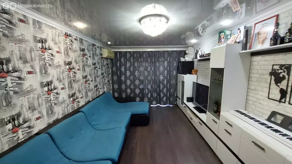 3-комнатная квартира: Темрюк, улица Шопена, 106 (85 м) - Фото 1