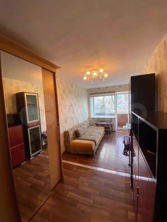 Комната 15 м в 5-к., 2/5 эт. - Фото 0