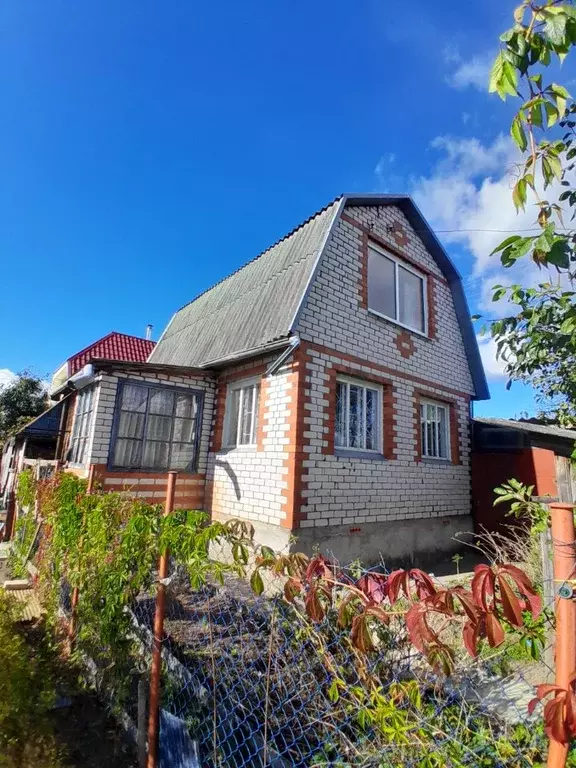 Дом в Псковская область, Псковский район, Тямшанская волость, Мирное ... - Фото 1