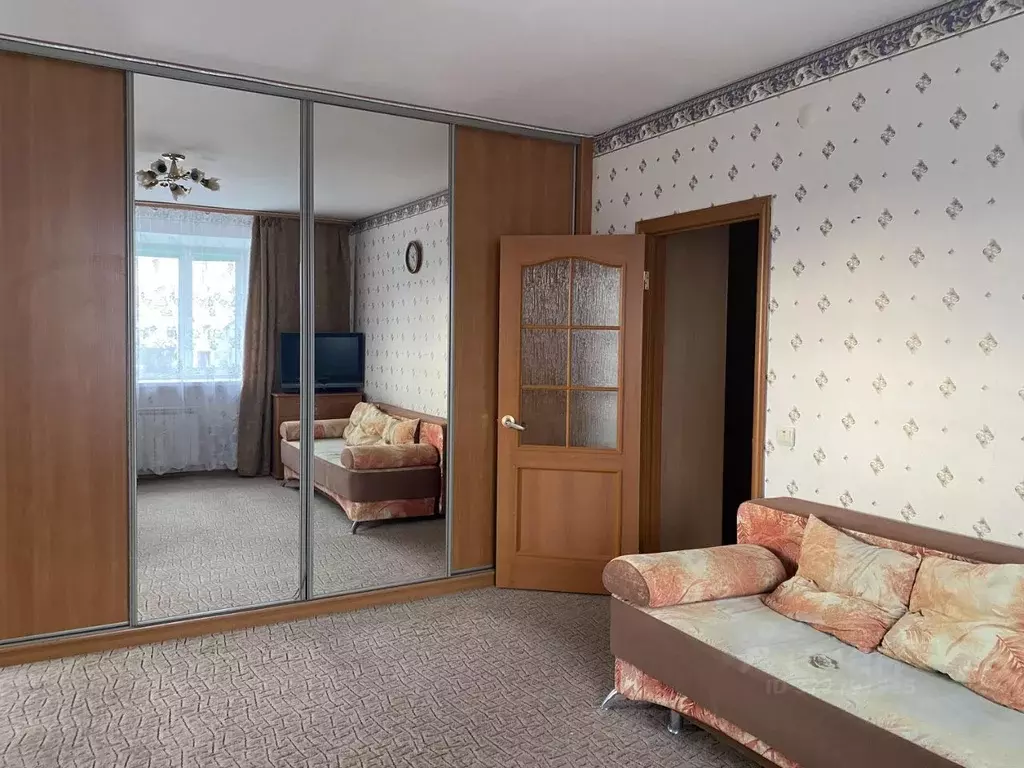 1-к кв. Омская область, Омск просп. Комарова, 9/1 (38.1 м) - Фото 1