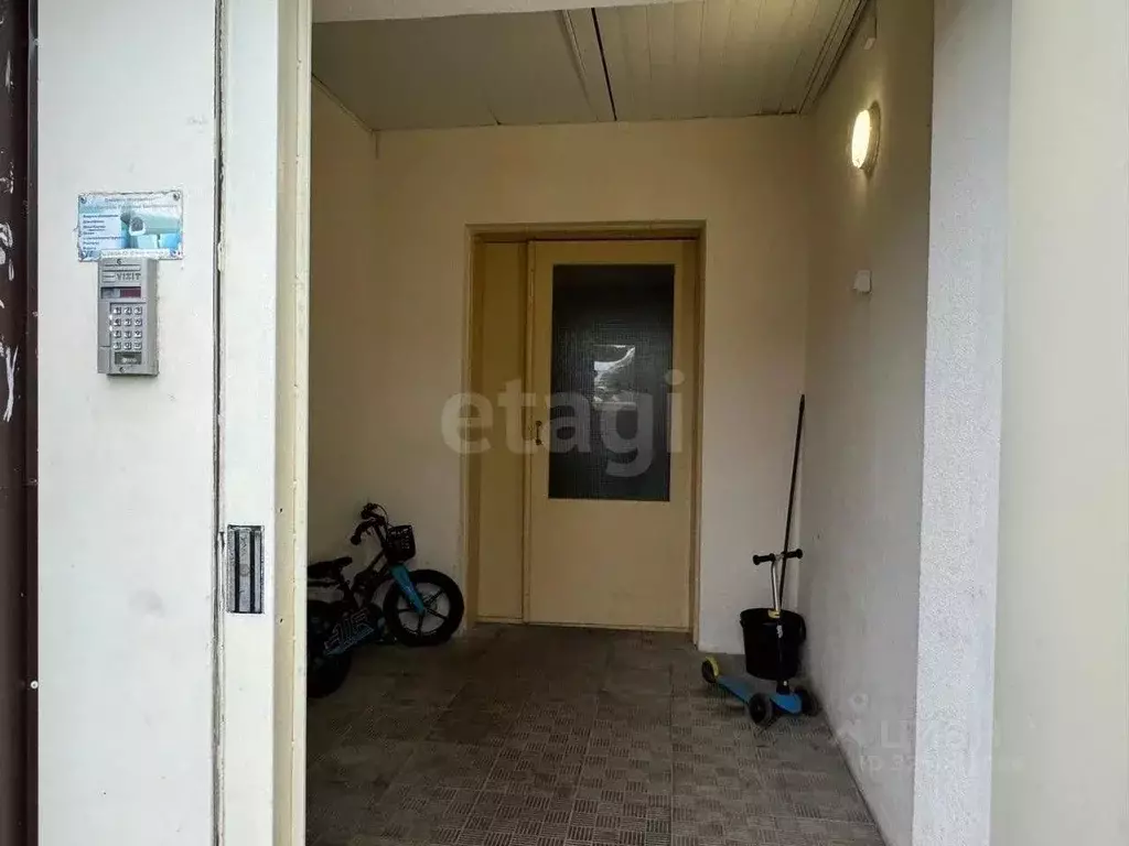 1-к кв. Кировская область, Киров ул. Садаковская, 2А (33.0 м) - Фото 2