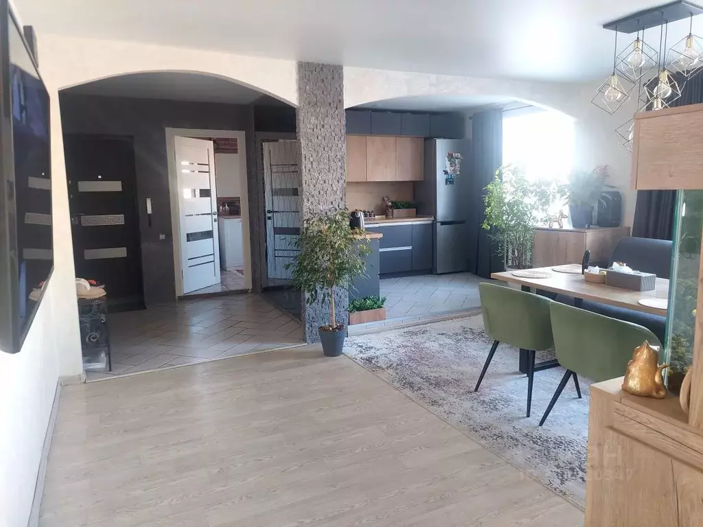 4-к кв. Алтайский край, Барнаул ул. Энтузиастов, 5 (84.4 м) - Фото 1