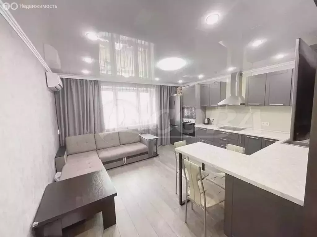 2-комнатная квартира: Тюмень, Арктическая улица, 1к1 (52.6 м) - Фото 0