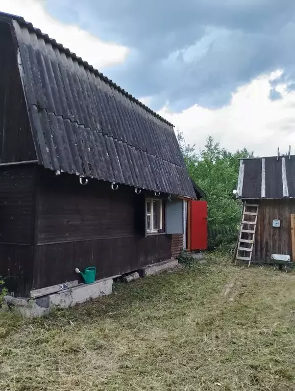 Дом в Ленинградская область, Подпорожское городское поселение, д. ... - Фото 1