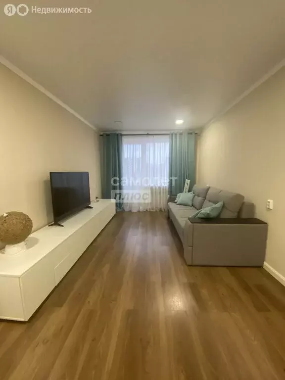 1-комнатная квартира: Октябрьский, улица Кувыкина, 35/5к2 (32 м) - Фото 1