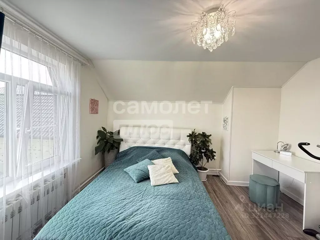 Дом в Курская область, Октябрьский район, Черницынский сельсовет, д. ... - Фото 1