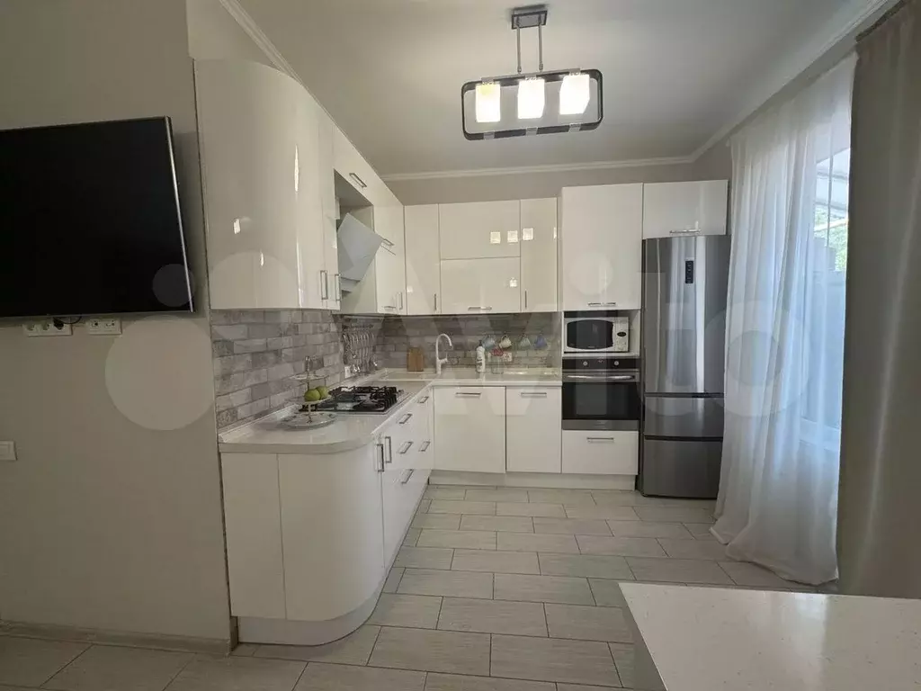 Комната 20 м в 3-к., 2/2 эт. - Фото 0