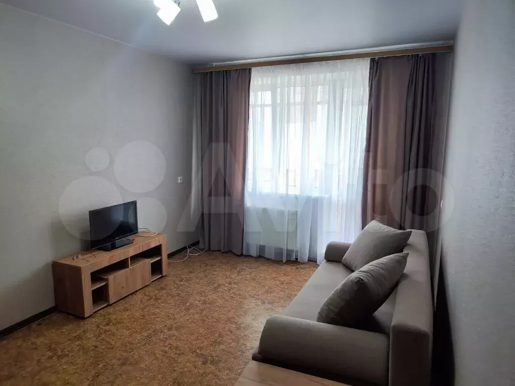 1-к. квартира, 32 м, 8/10 эт. - Фото 0