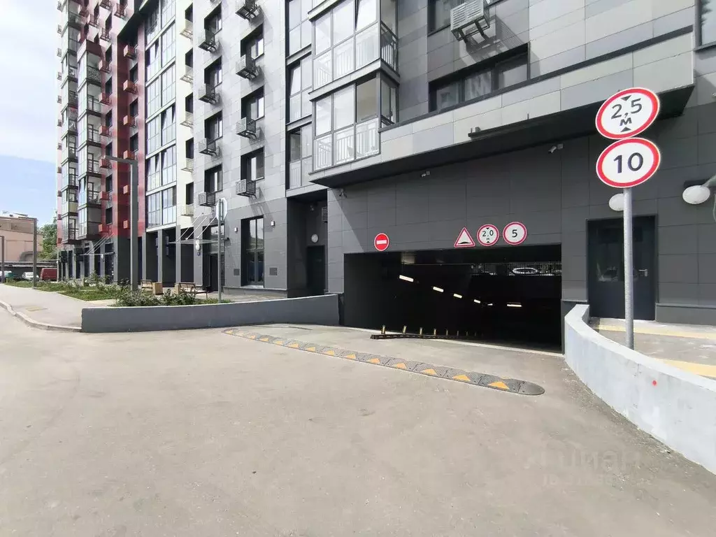 Гараж в Москва ул. Годовикова, 10 (13 м) - Фото 0