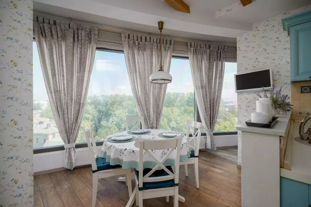 2-к. квартира, 90 м, 9/18 эт. - Фото 0