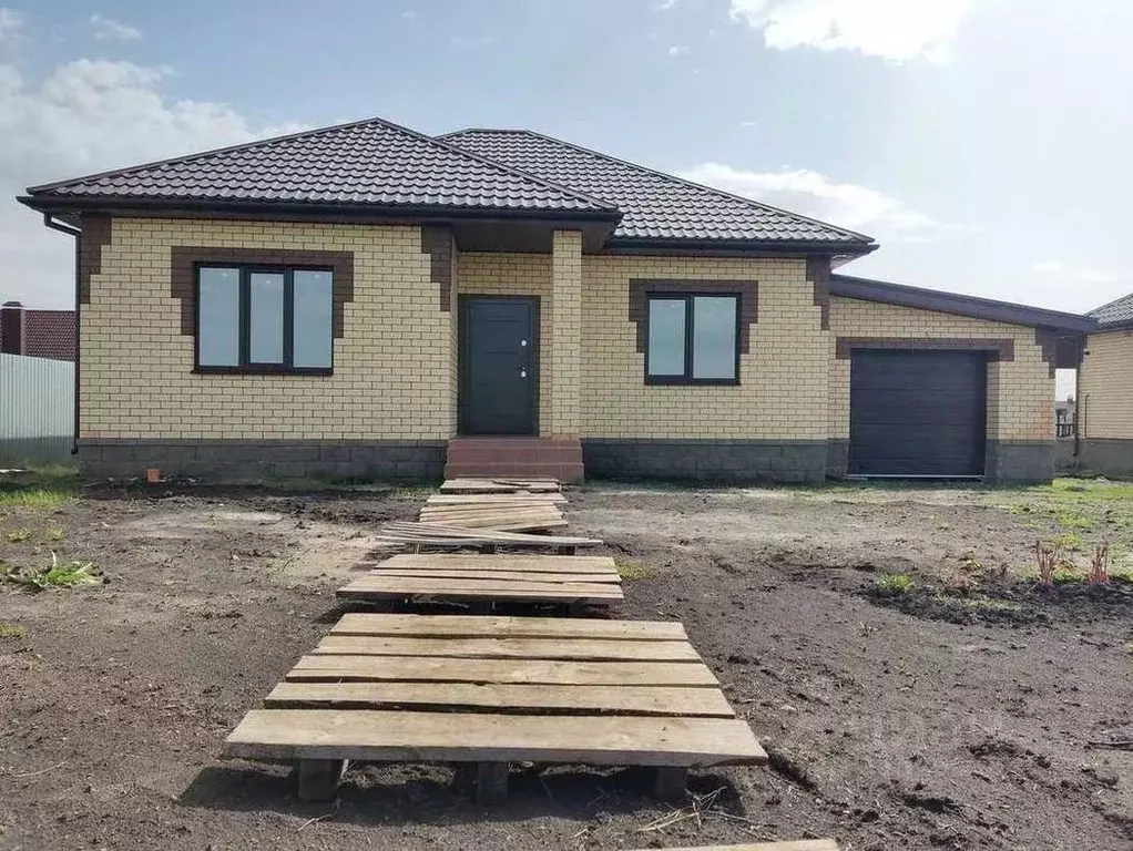 Дом в Белгородская область, Белгородский район, Разумное рп ул. ... - Фото 0