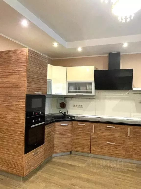 3-к кв. Краснодарский край, Сочи Центральный мкр, ул. Горького, 87/1 ... - Фото 2