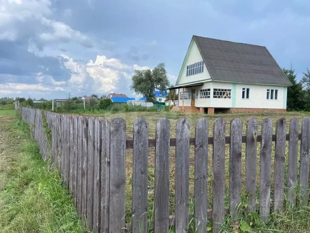 Дом в Новосибирская область, Колыванский район, д. Чаус ул. Титова, ... - Фото 1