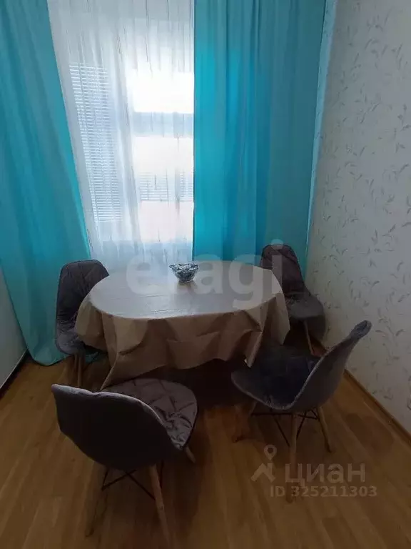 1-к кв. Тюменская область, Тобольск 7-й мкр, 45 (36.0 м) - Фото 1