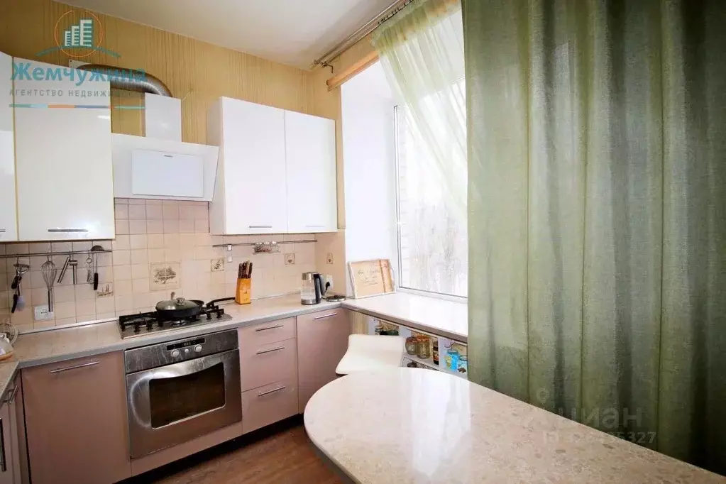 3-к кв. Ульяновская область, Димитровград просп. Димитрова, 9 (72.8 м) - Фото 1