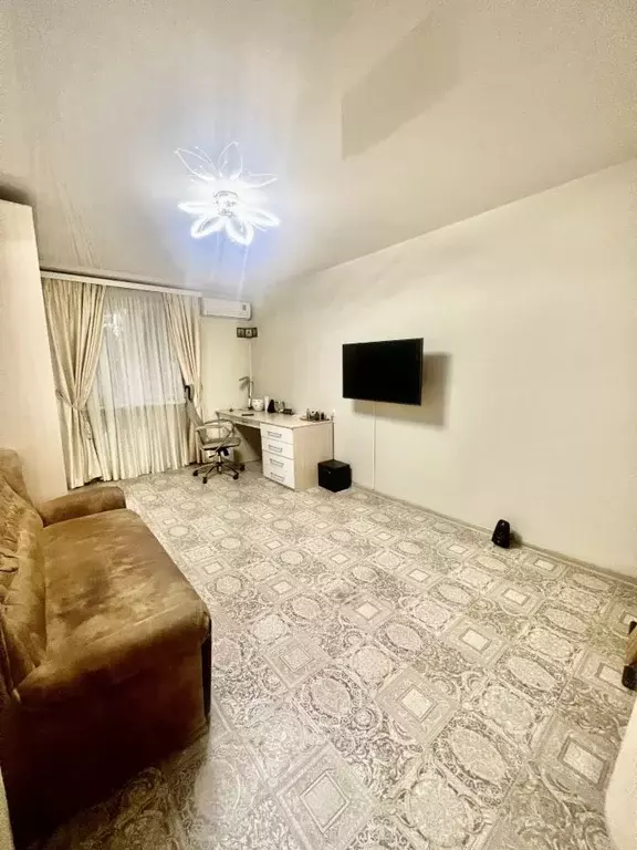 1-к кв. Крым, Симферополь ул. Севастопольская, 41/2 (39.5 м) - Фото 1