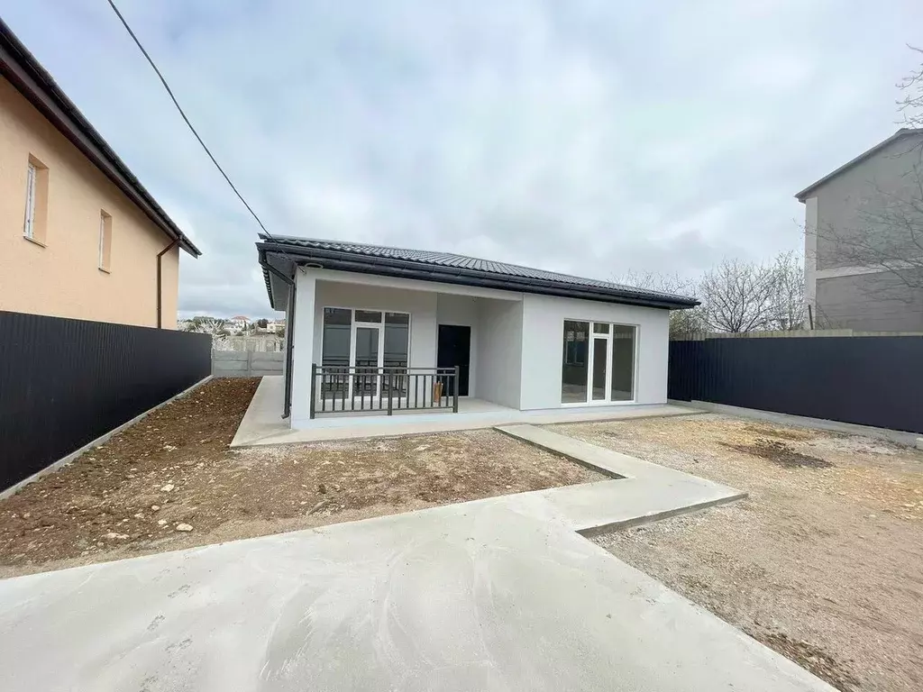 Дом в Севастополь Балаклавский муниципальный округ, Автомобилист ... - Фото 1