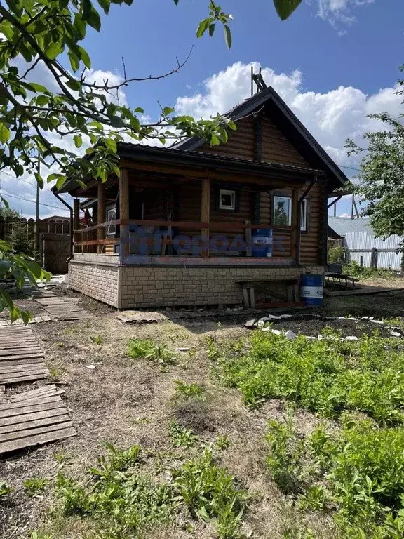 Дом в Свердловская область, Каменский муниципальный округ, д. Часовая ... - Фото 0