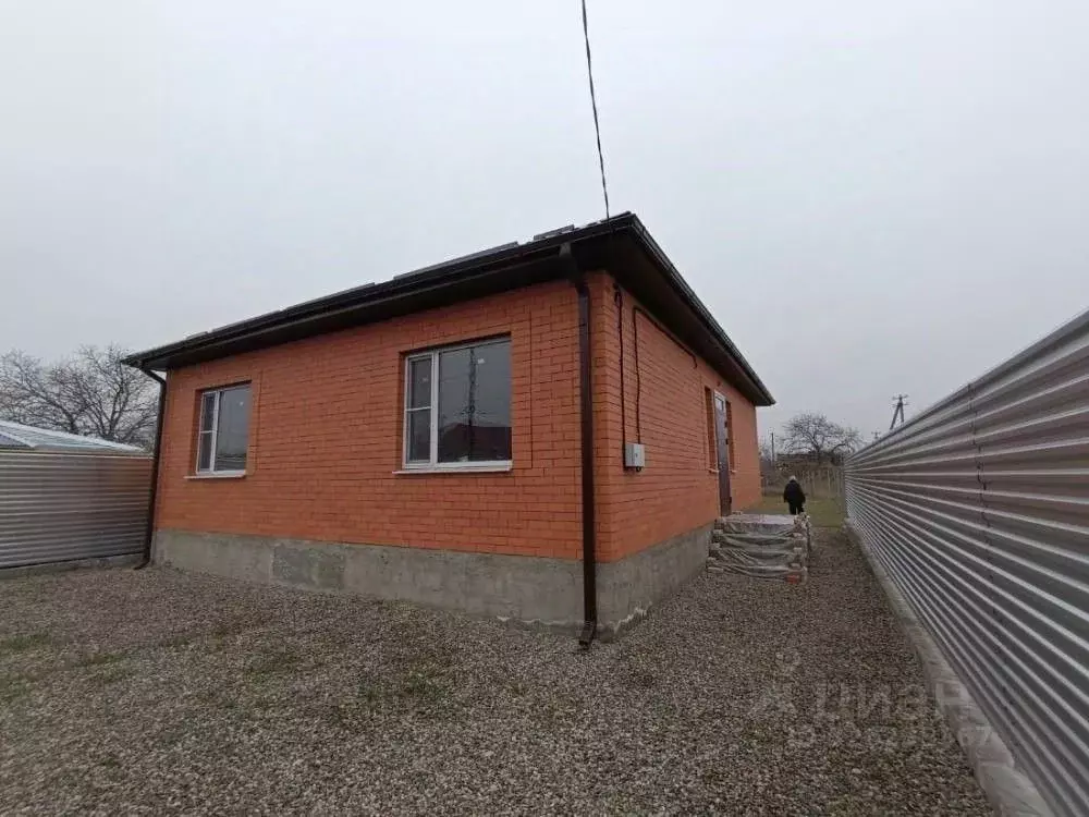 Дом в Ставропольский край, Пятигорск городской округ, с. Золотушка ул. ... - Фото 1