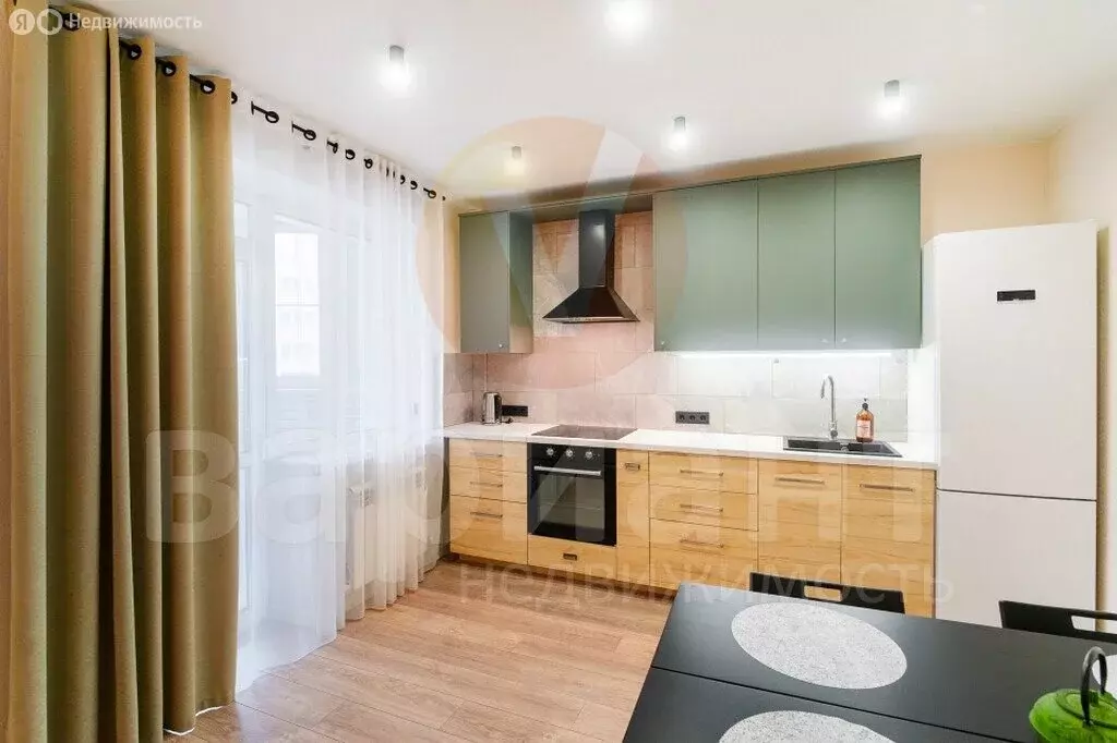 Квартира-студия: Омск, улица Ватутина, 29/2 (45 м) - Фото 2