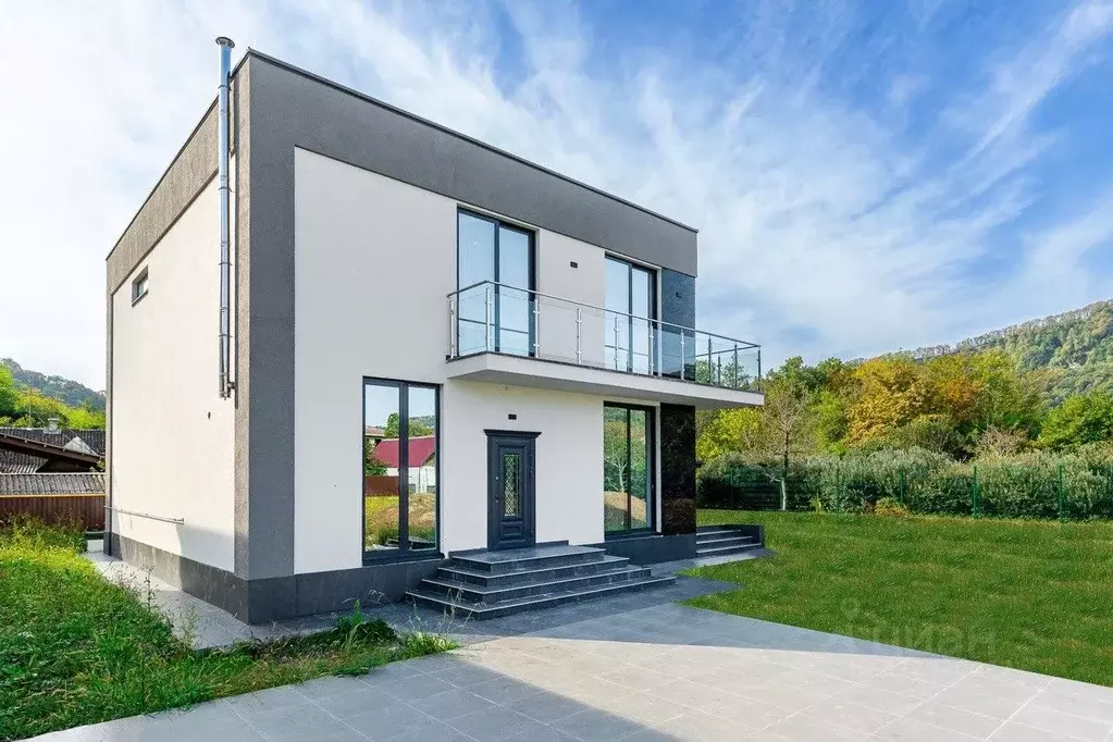 Дом в Краснодарский край, Сочи городской округ, с. Ахштырь  (205 м) - Фото 1