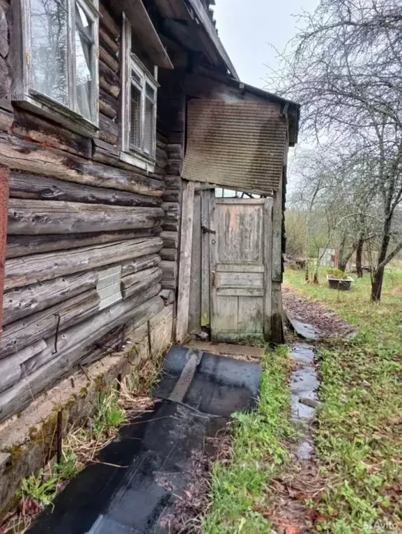 Дом в Ленинградская область, Тихвинский район, Цвылевское с/пос, д. ... - Фото 1