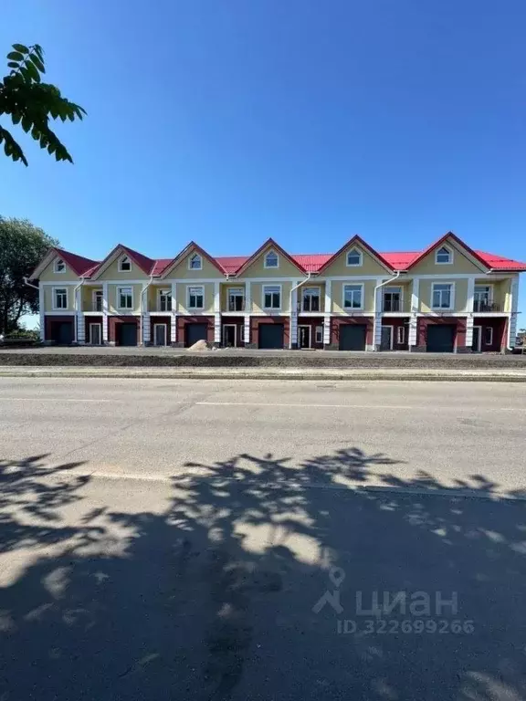 Таунхаус в Алтайский край, Белокуриха ул. Братьев Ждановых, 45 (308 м) - Фото 0
