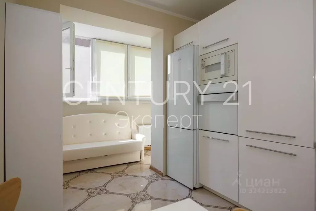 2-к кв. Калининградская область, Калининград Осенняя ул., 4 (69.7 м) - Фото 1