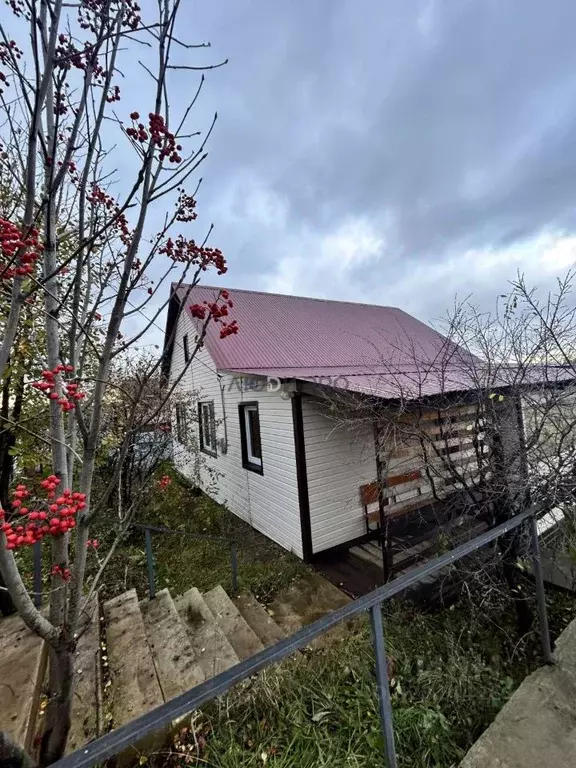 Дом в Башкортостан, Чишминский район, Алкинский сельсовет, с. ... - Фото 1
