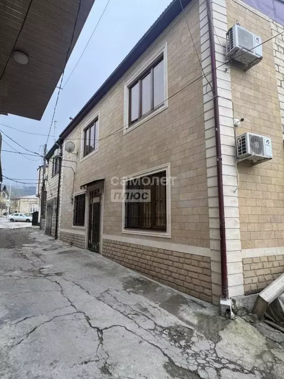 Дом в Дагестан, Дербент ул. Мазахира Рзаева (200 м) - Фото 1