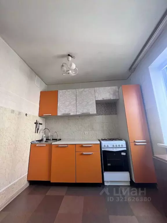 1-к кв. Ленинградская область, Гатчина ул. Слепнева, 13к3 (40.0 м) - Фото 0