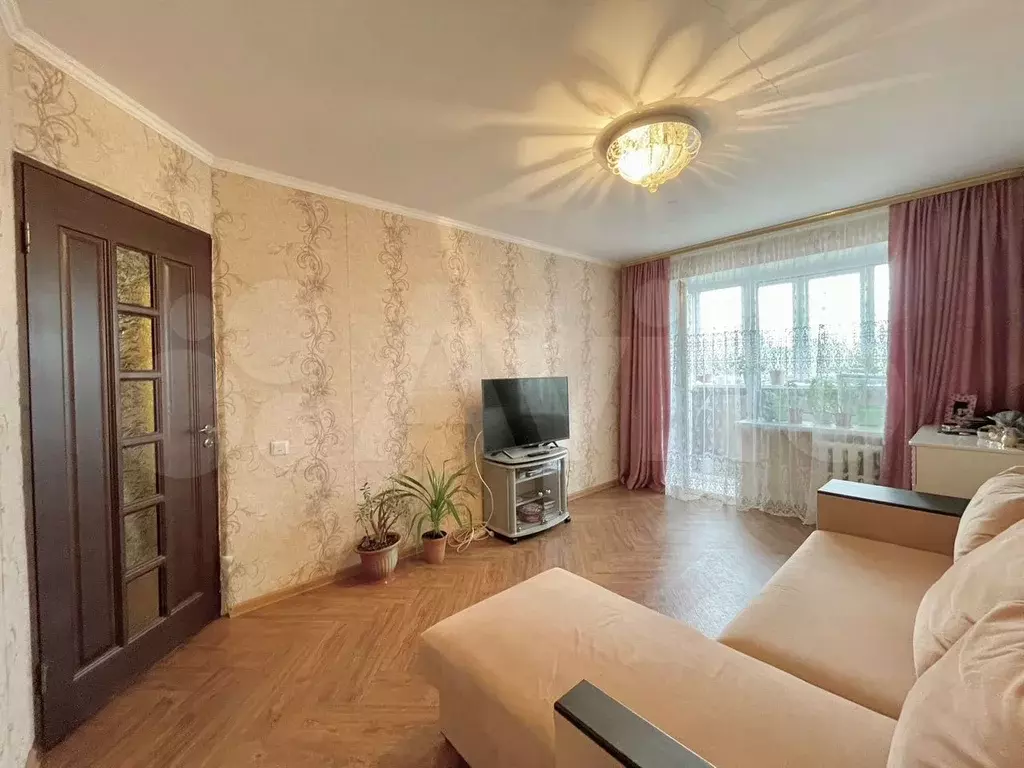 2-к. квартира, 46 м, 5/5 эт. - Фото 0