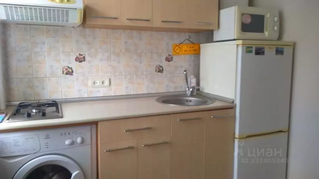 1-к кв. Крым, Симферополь просп. Кирова, 16А (35.0 м) - Фото 2