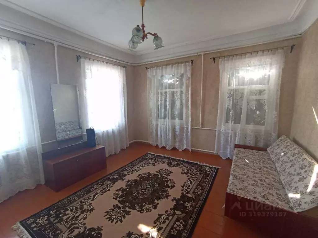 Дом в Краснодарский край, Ейский район, Ясенская ст-ца ул. Некрасова ... - Фото 0