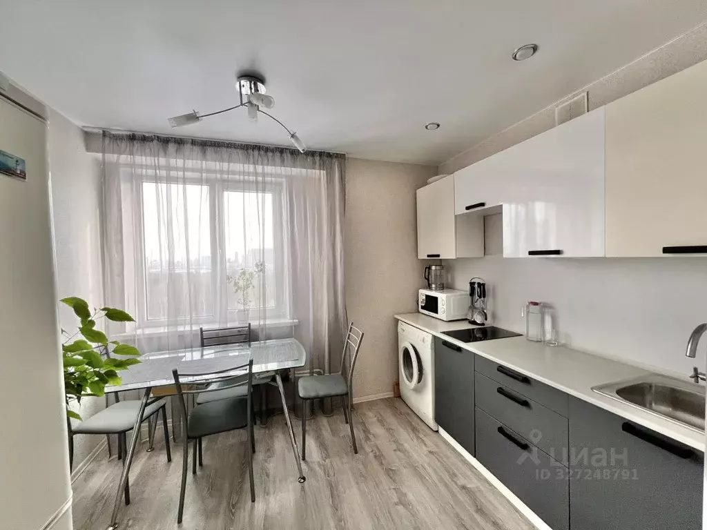 1-к кв. Свердловская область, Екатеринбург ул. Пехотинцев, 18 (34.5 м) - Фото 1