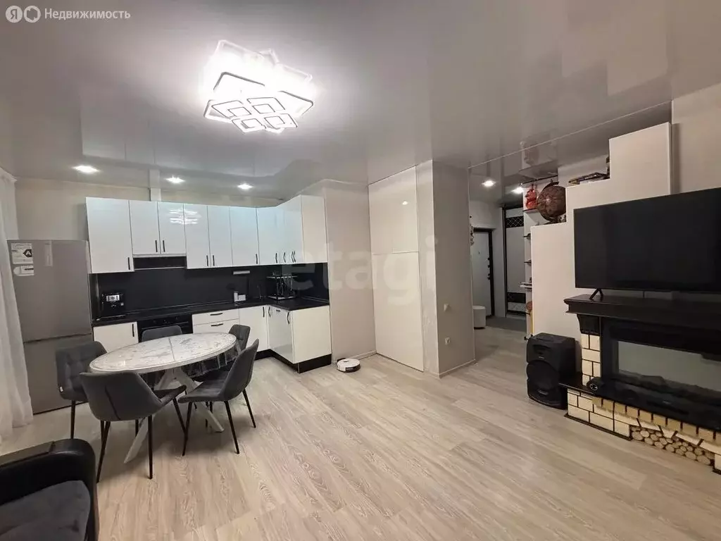 2-комнатная квартира: Ульяновск, проспект Нариманова, 38 (71.5 м) - Фото 2