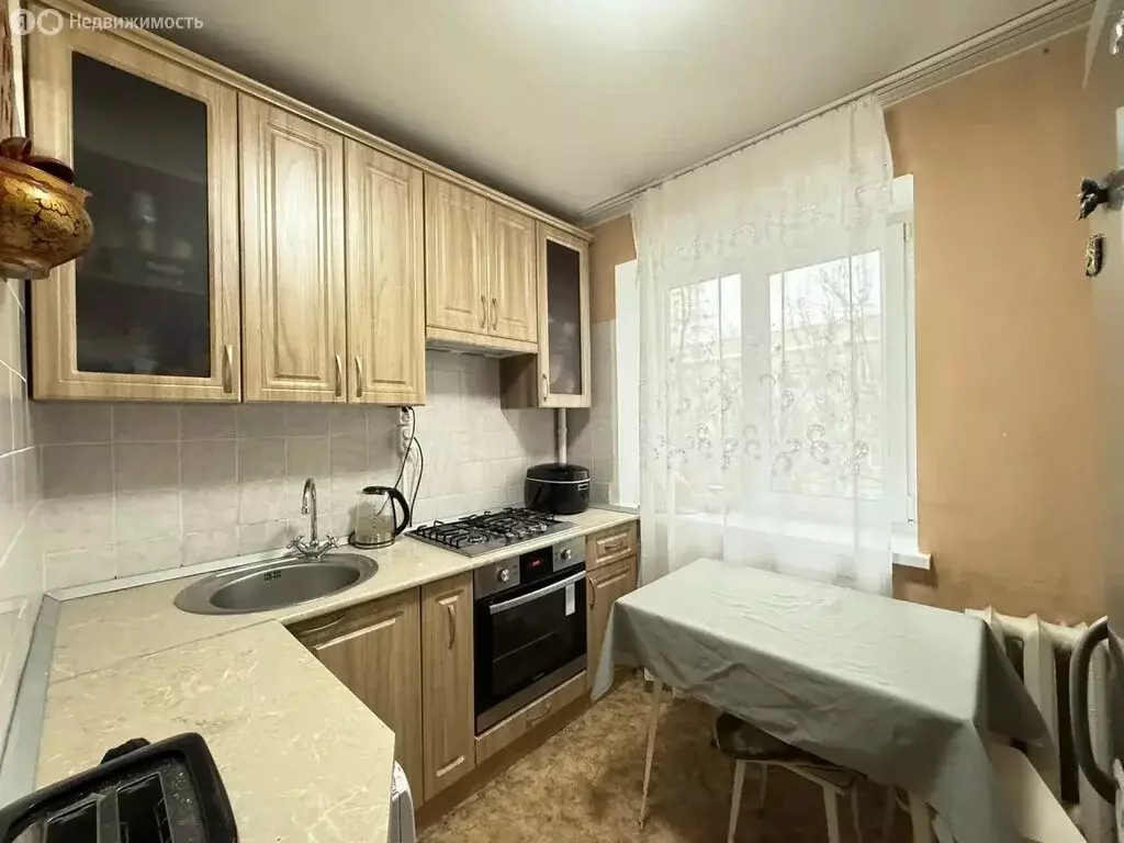 4-комнатная квартира: Саратов, 1-й Станционный проезд, 5 (63.5 м) - Фото 1