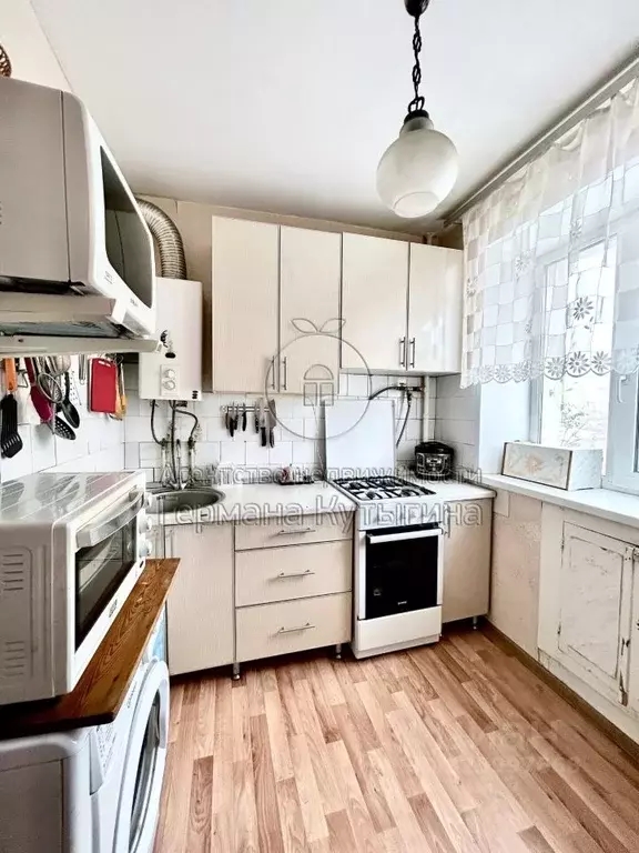 3-к кв. Волгоградская область, Волгоград ул. Ткачева, 6 (57.7 м) - Фото 1