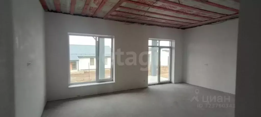 Дом в Свердловская область, Белоярский муниципальный округ, пос. ... - Фото 1