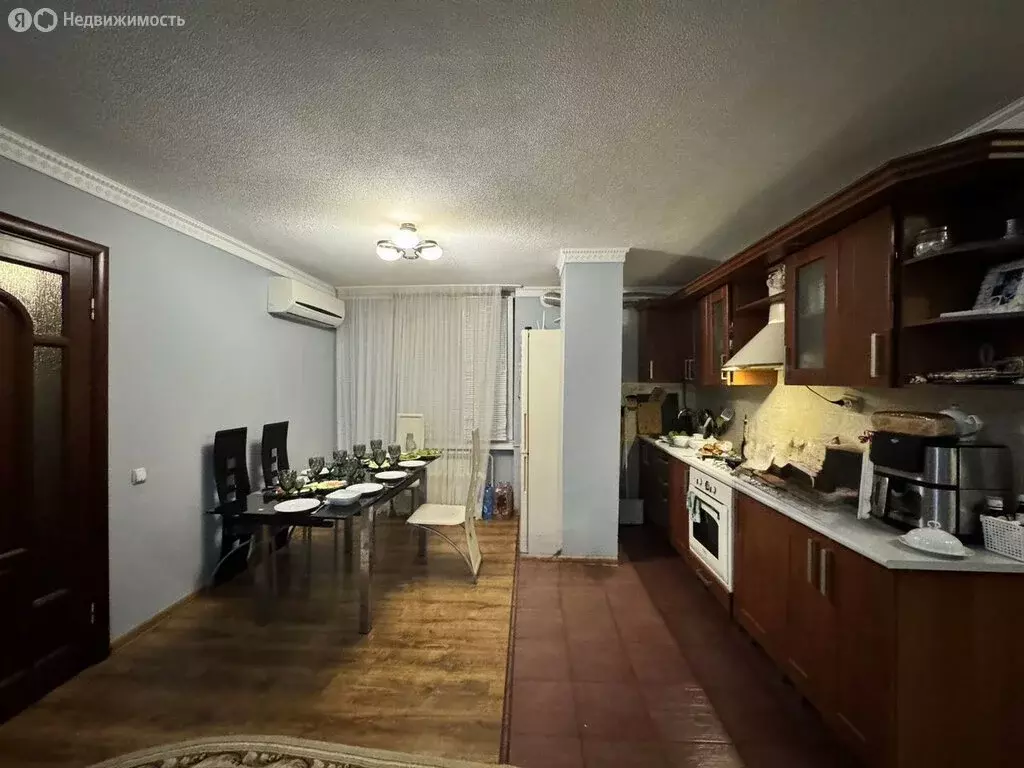 2-комнатная квартира: Нальчик, улица Шогенова, 16А (58 м) - Фото 1