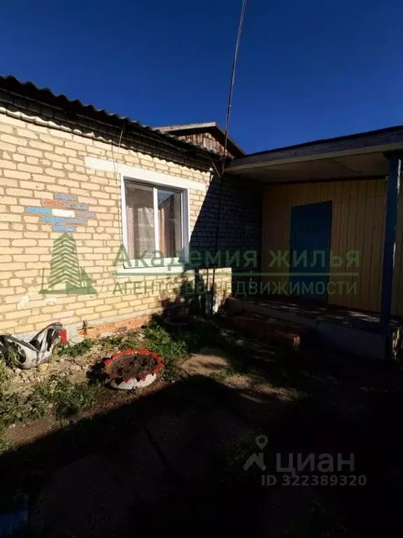 Дом в Саратовская область, Балтайский район, Барнуковское ... - Фото 1